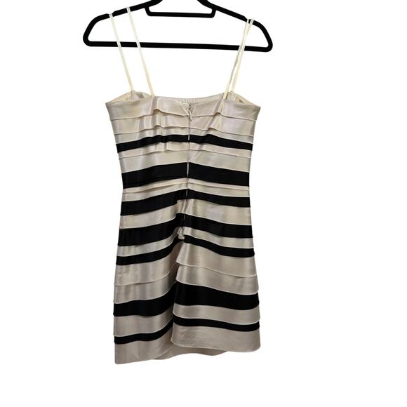 BCBGMAXAZRIA Women's Black White Strapless Tiered Satin Sheath Dress Size 4P - Picture 4 of 12